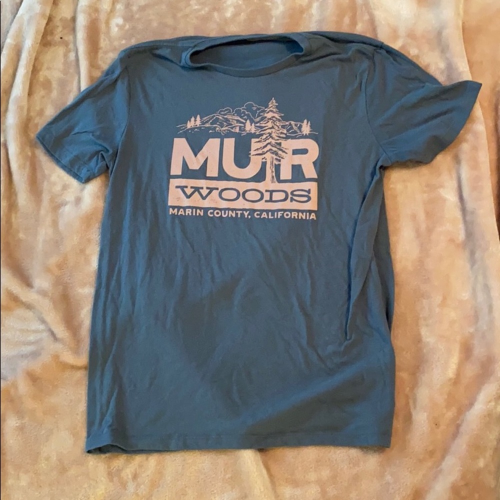 Old Navy Mur Woods graphic tee